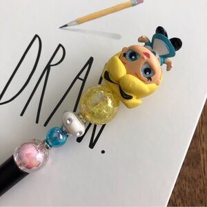 Disney Doorables: Alice in Wonderland: Alice falling handmade beaded pen